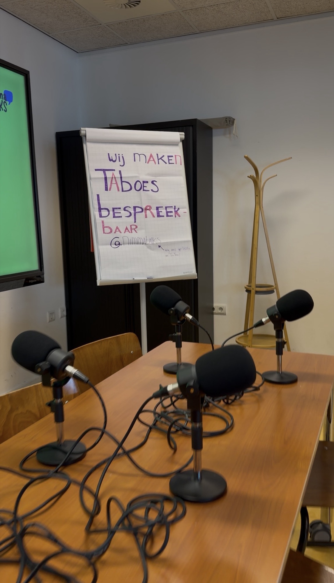 Podcast-microfoons klaar voor de opname
